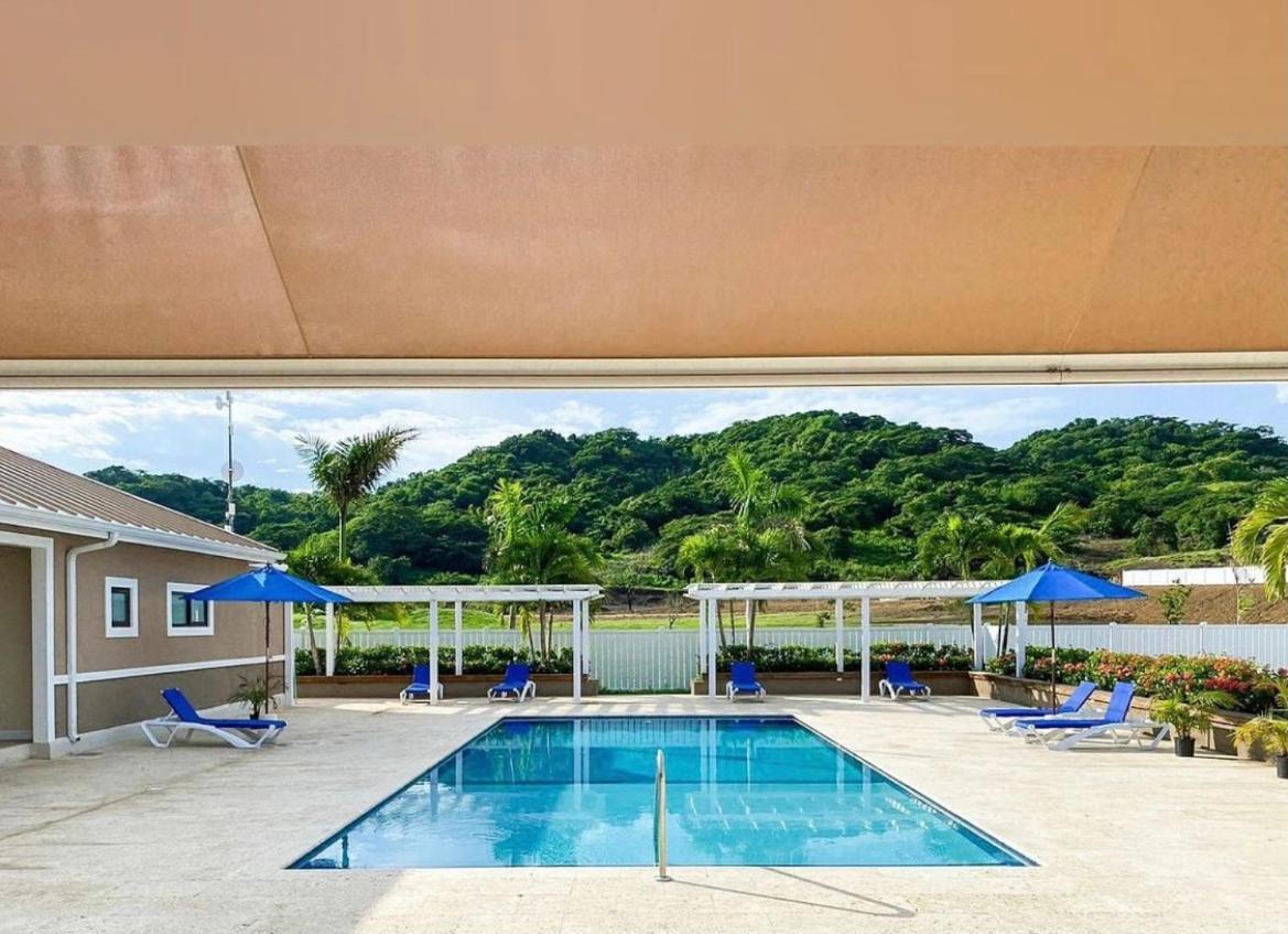 Natty'S Cozy Beach House In Hanover Jamaica Lucea Exteriör bild